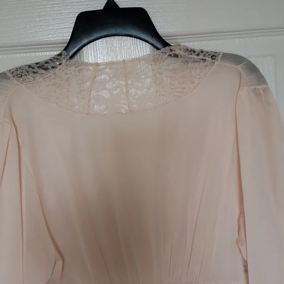 Vintage Michelene Peignoir Robe - Picture 6 of 16